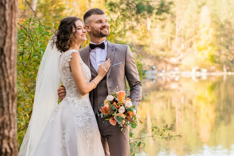 Wedding rings and bouquet — Auckland wedding livestreaming by Lopstream